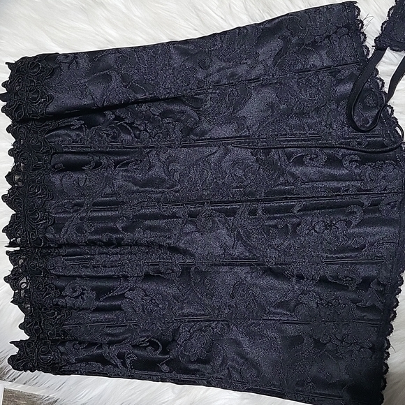 Fredericks of Hollywood Set - Picture 4 of 8